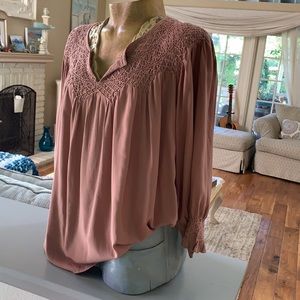 Silky Top. Embroidered sleeves and collar